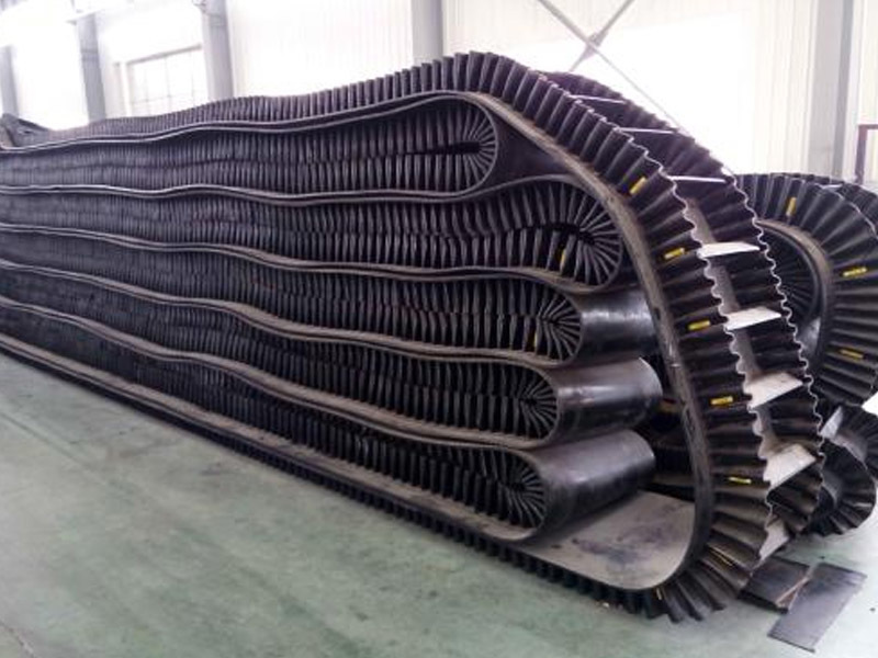 Integrating High-Inclination Conveyor Belts into Existing Systems: A Comprehensive Guide